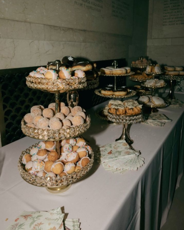 8 Late-Night Snacks for Your Wedding After Party