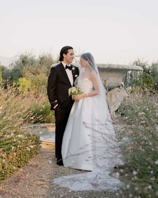 A Classic and Elegant Celebration in Italy