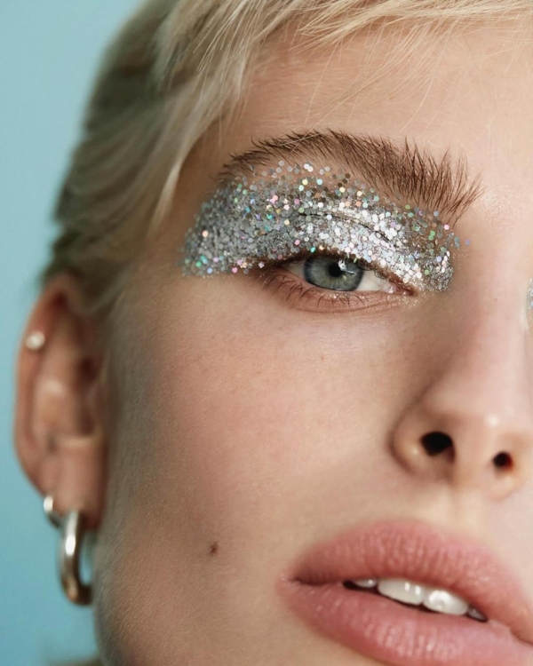 6 Eye-Catching Makeup Looks to Try for New Year’s Eve 2025