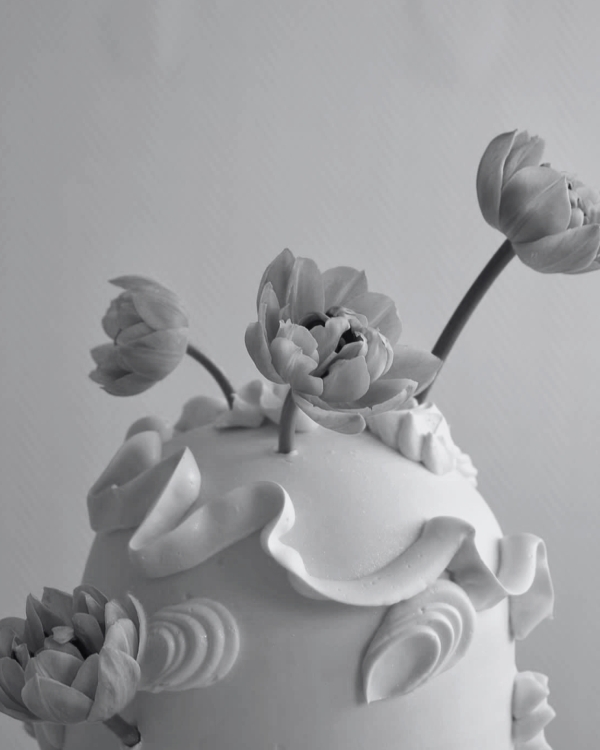 10 Major Wedding Cake Trends for 2025