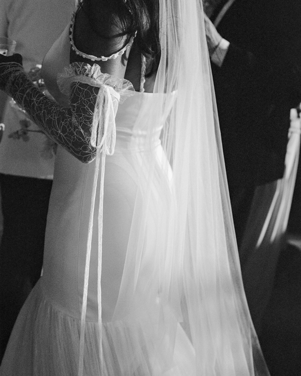 A Vivid Wedding Celebration in Puglia’s Idyllic Countryside