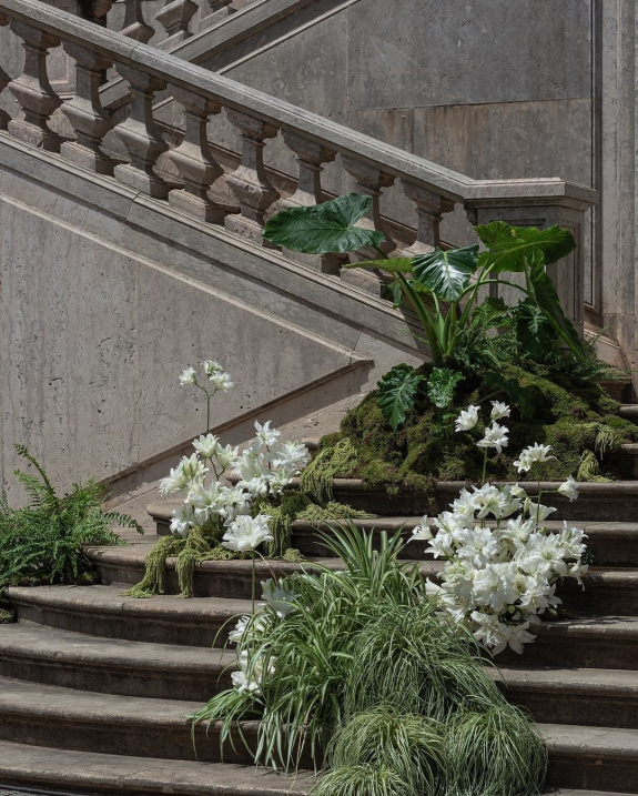 10 Major Wedding Floral Trends For 2025 Rx5RjL5geDMHPN71f0Tf