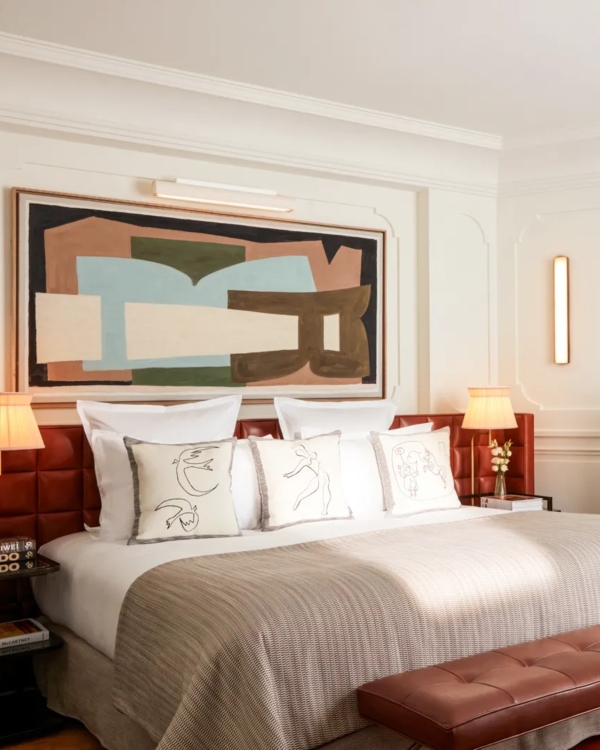 10 Romantic New Hotels in Paris View