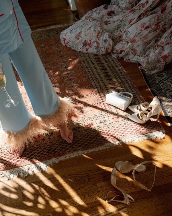 Should Bridesmaids Pay for Their Expenses?