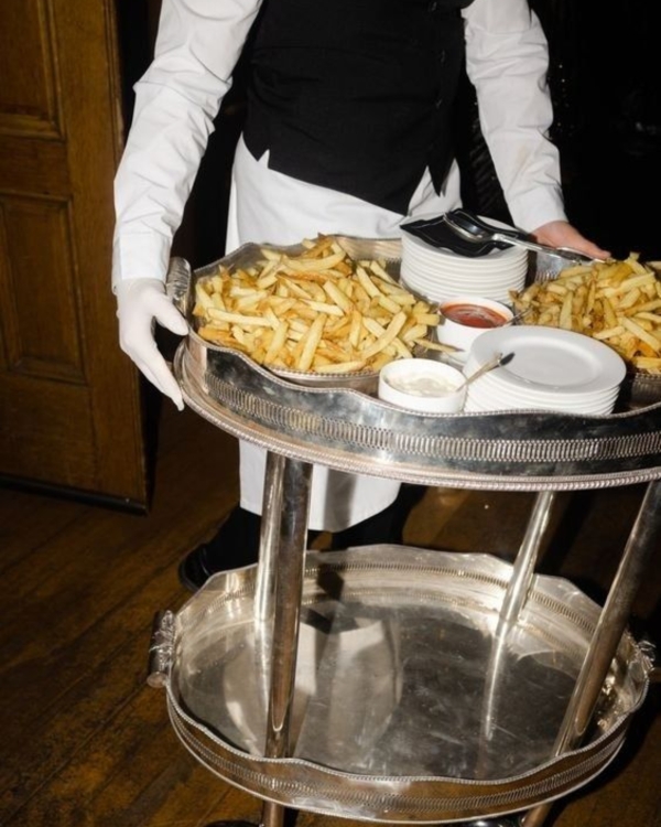 8 Late-Night Snacks for Your Wedding After Party