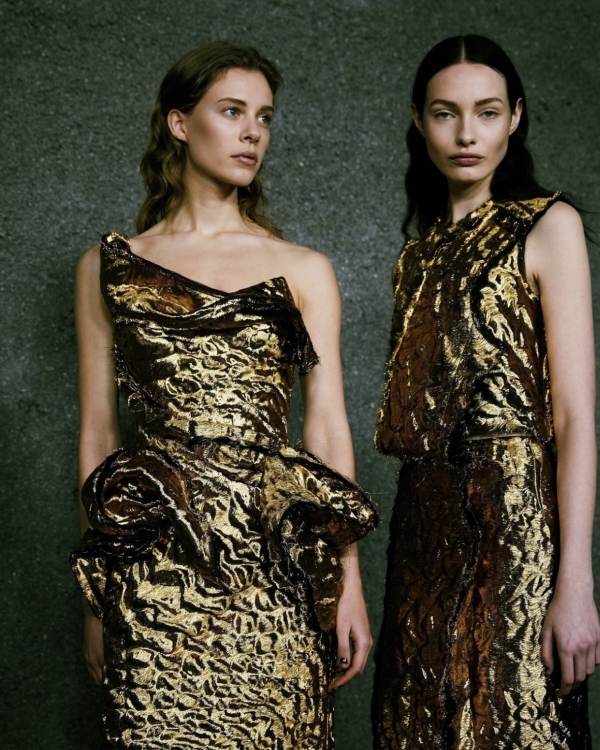 40 Standout Christmas Party Outfits for 2024 | Trendy Xmas Party Looks for Women