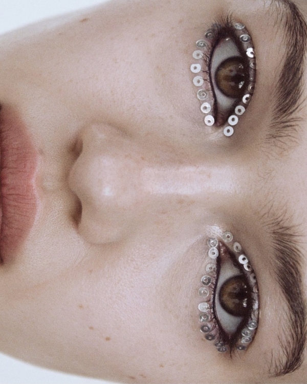 6 Eye-Catching Makeup Looks to Try for New Year’s Eve 2025