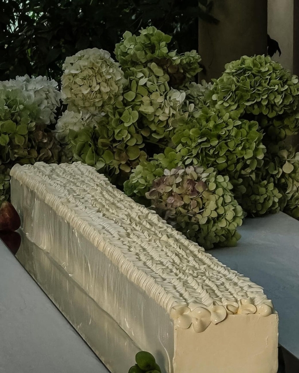 10 Major Wedding Cake Trends for 2025