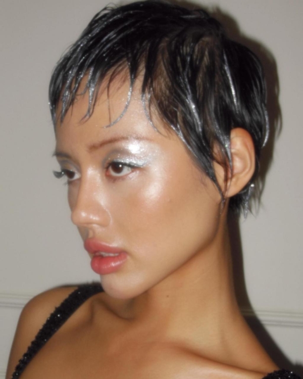 6 Eye-Catching Makeup Looks to Try for New Year’s Eve 2025