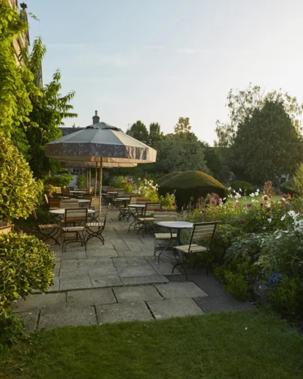 10 Dreamy English Countryside Hotels for Honeymooners