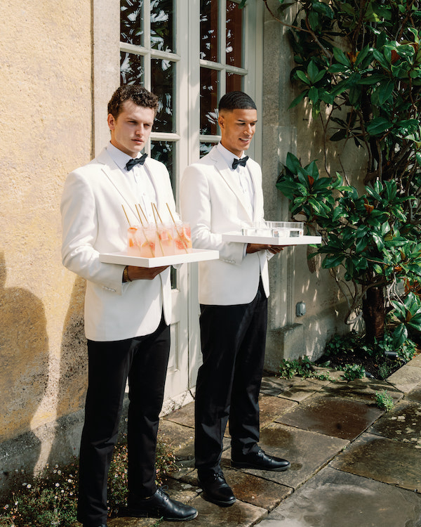 An Enchanting Manor Wedding in the English Countryside