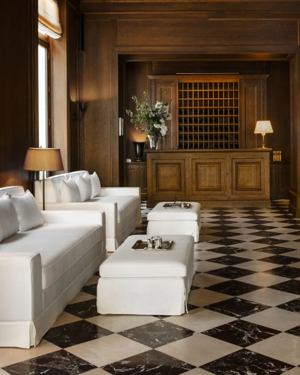 10 Romantic New Hotels in Paris View