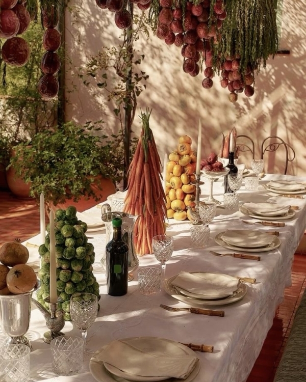 35 Artistic Fruit & Vegetable Centerpiece Arrangements