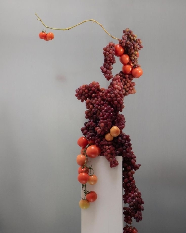 35 Artistic Fruit & Vegetable Centerpiece Arrangements