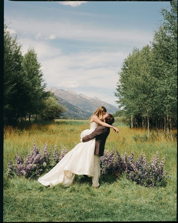 50 Must-Save Wedding Portrait Ideas for the Bride & Groom
