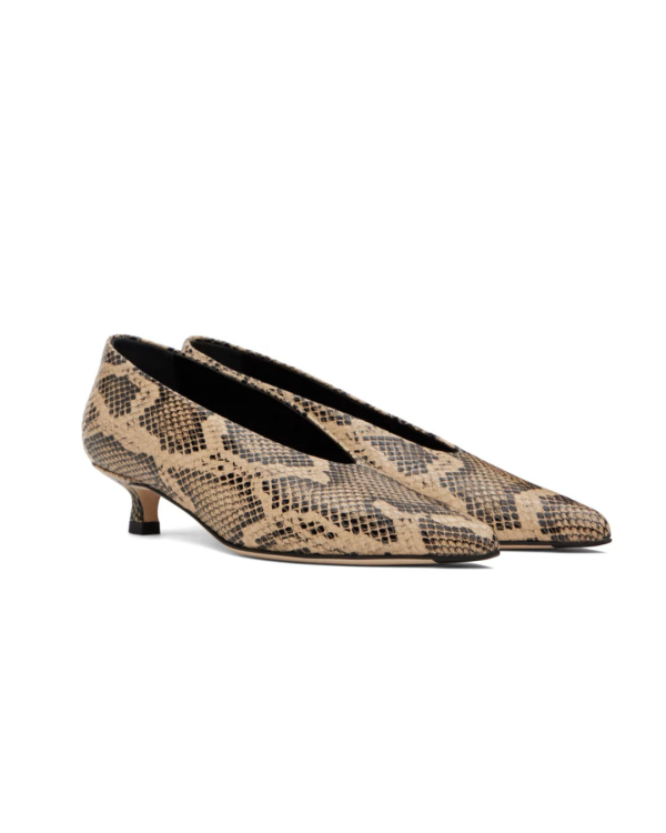 What Colors to Wear on New Year's Eve 2025?