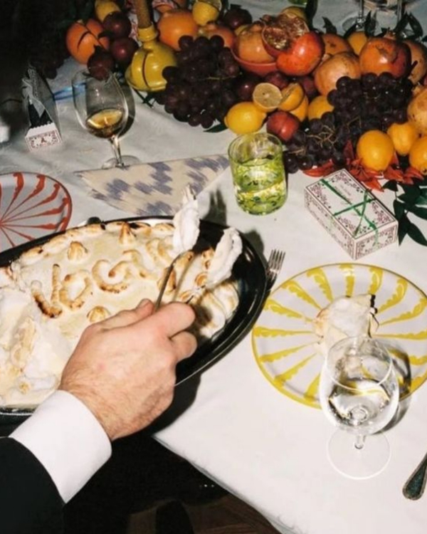 7 Creative Ways to Add Stripes to Your Wedding Decor