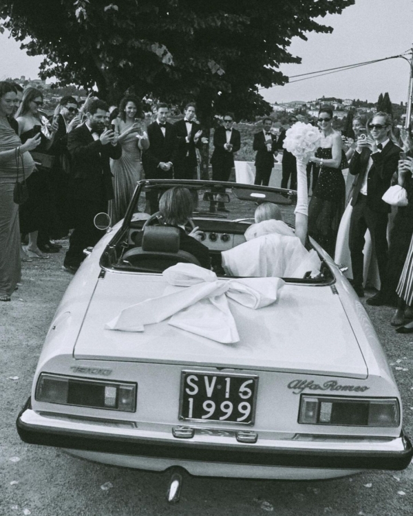 10 Things You Should Never Do at a Wedding