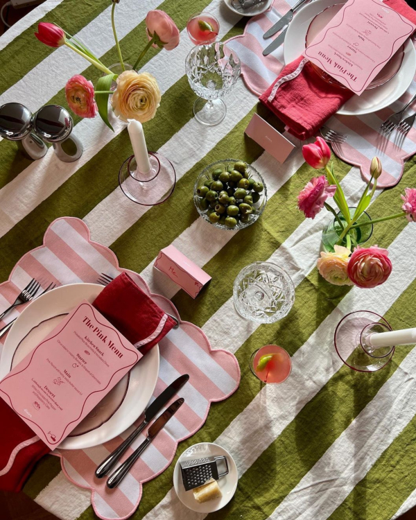 7 Creative Ways to Add Stripes to Your Wedding Decor