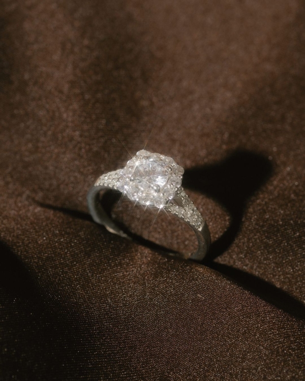 Unique Engagement Ring Styles and Cuts