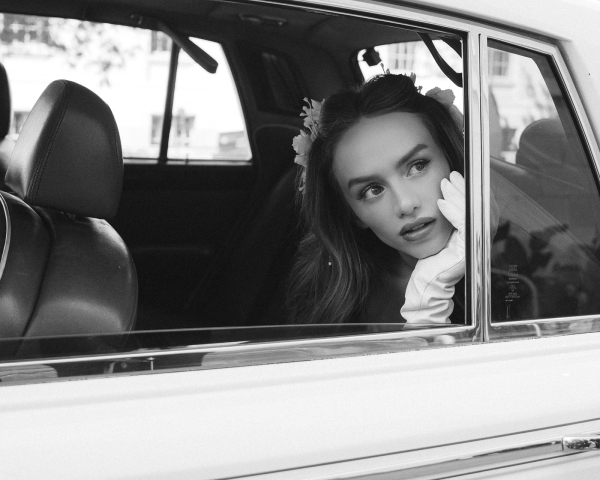 Photographers Kelly Mour