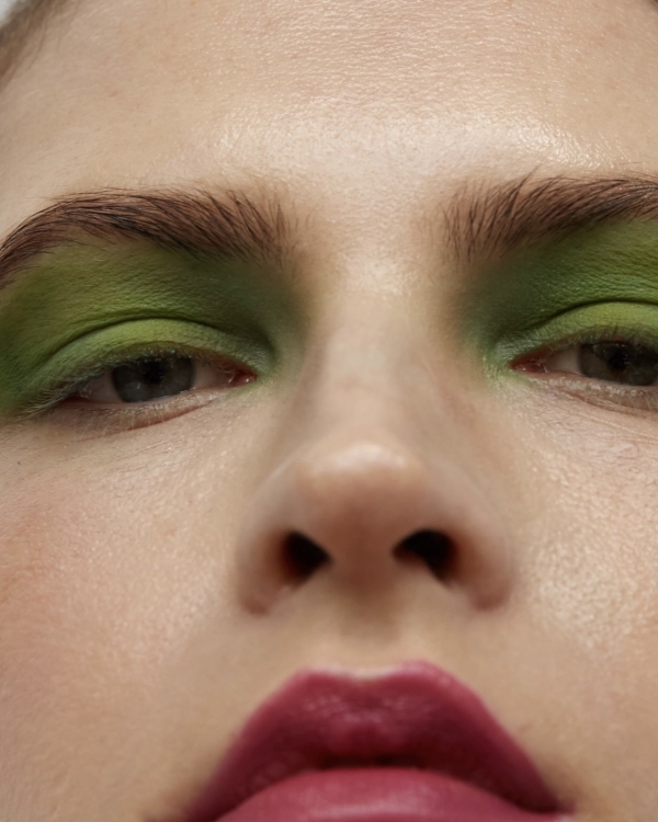 6 Eye-Catching Makeup Looks to Try for New Year’s Eve 2025