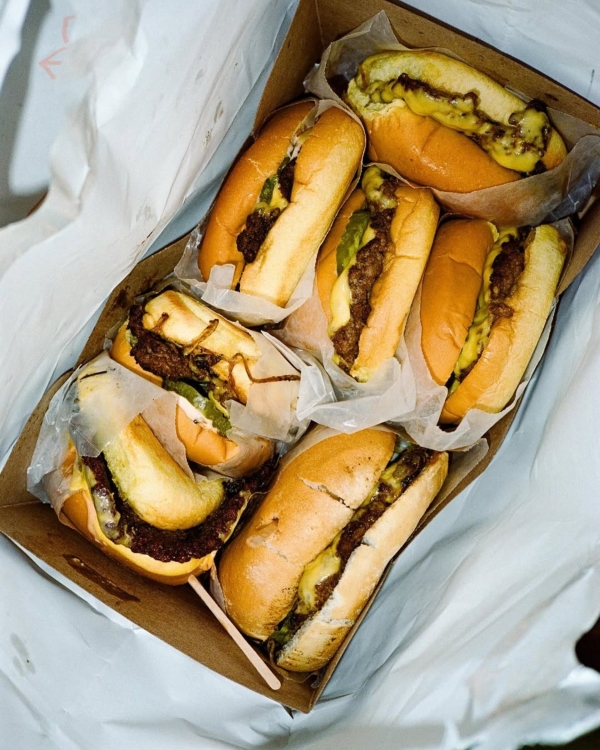 8 Late-Night Snacks for Your Wedding After Party