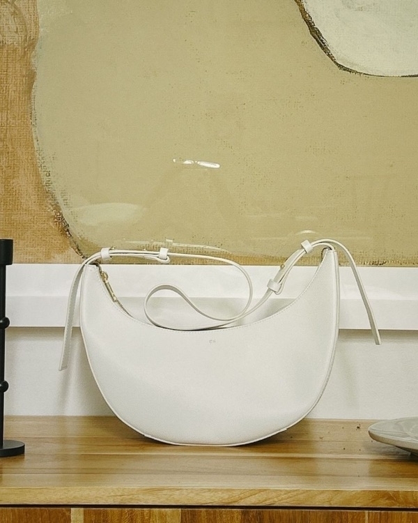 16 Online Boutiques for Unique Gifts & Favors