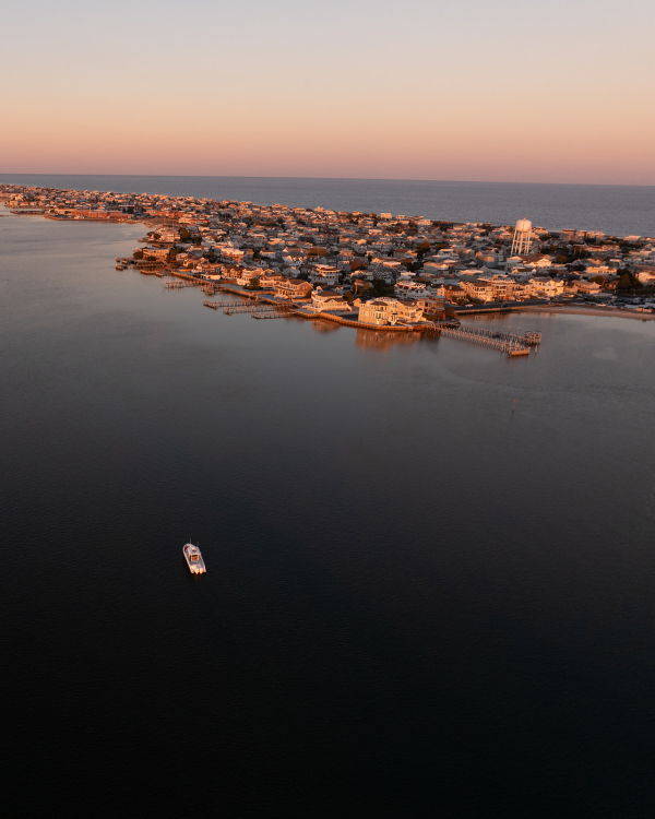 Photographers Kelly Mour