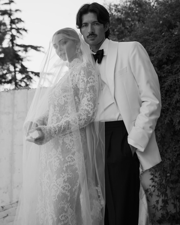 45 Chic Wedding Day Style Ideas for Brides & Grooms