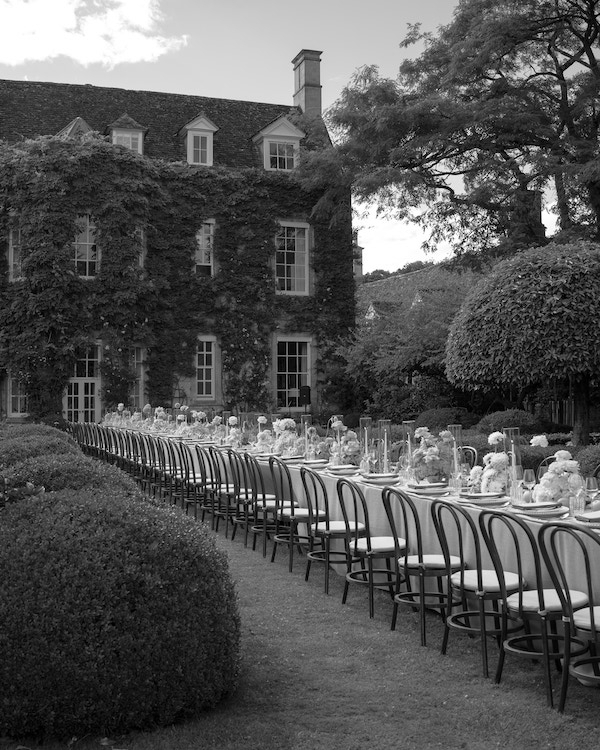 A Colorful Wedding Amongst the Costwolds Countryside