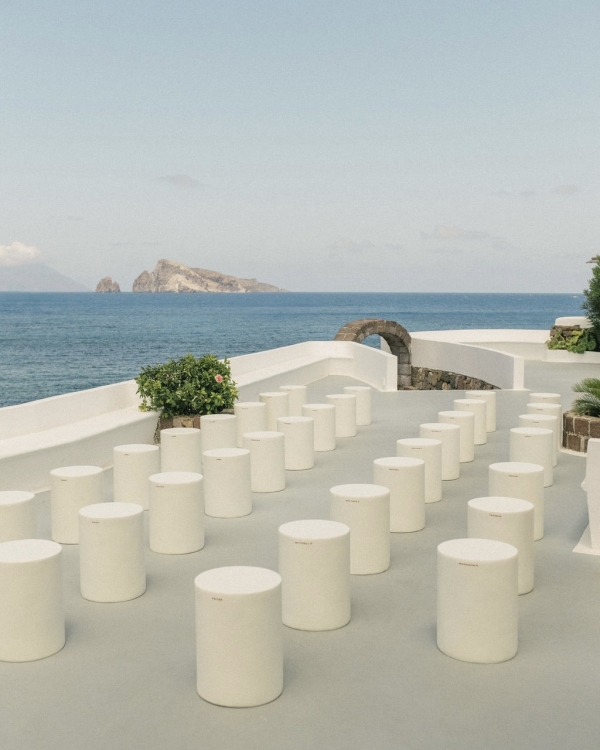 A Minimalist Seaside Wedding on the Breathtaking of Panarea, Sicily