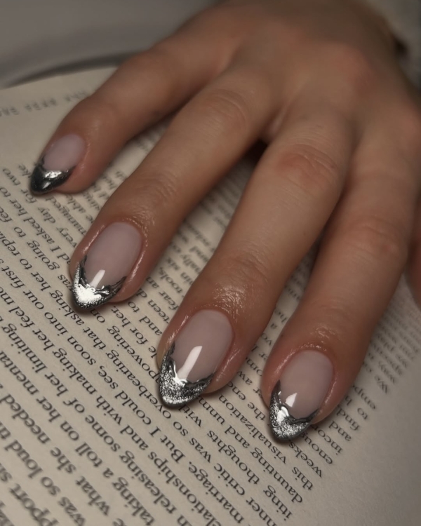 30 Bridal French Manicures to Save to Your Wedding Mood Board