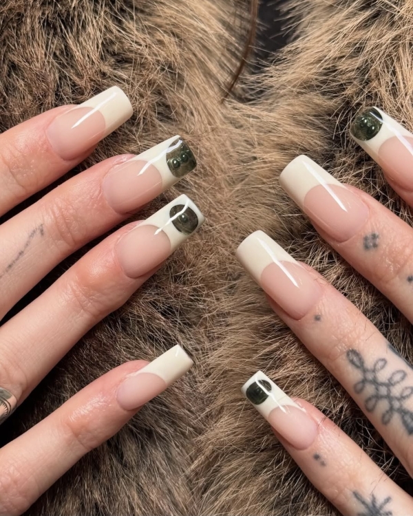 30 Bridal French Manicures to Save to Your Wedding Mood Board
