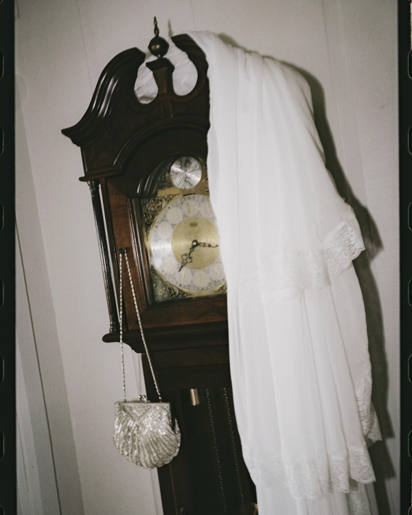 A Romantic Garden Wedding with Whimsical Foraged Blooms & Berries