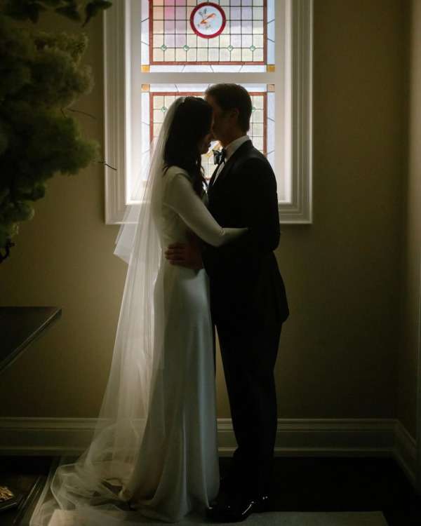 16 Best Wedding Photographers in Canada | Canadian Professional Photography | TOP Luxury Bridal Photographers