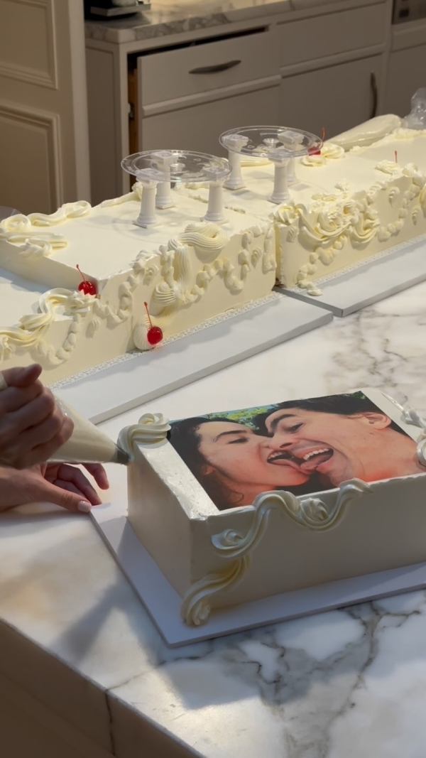 Cakes & Catering María Amaría