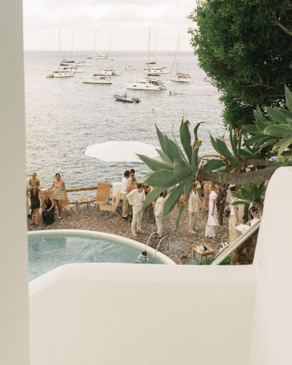 A Minimalist Seaside Wedding on the Breathtaking of Panarea, Sicily