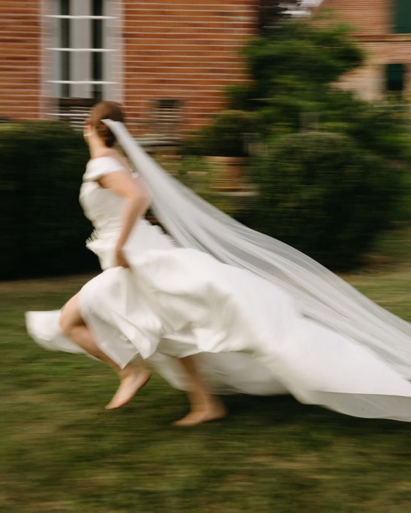 How to Tell If Your Fiancé Has Cold Feet (and What You Can Do About It)