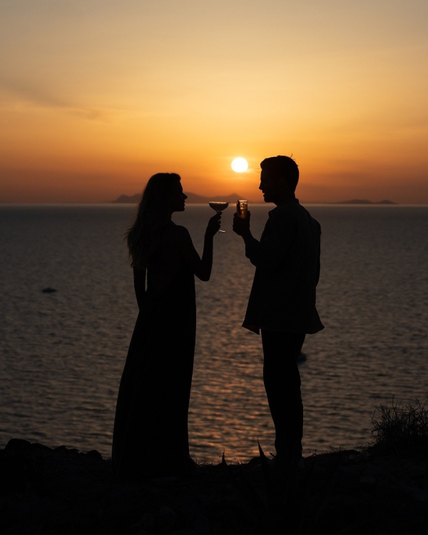 Island Hopping: 17 Romantic Island Destinations for Your Honeymoon