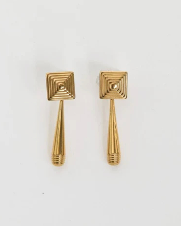 Nail Wedding Guest Styling with Heaven Mayhem Founder Pia Mance