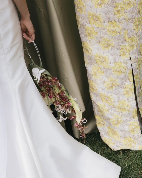 A Romantic Garden Wedding with Whimsical Foraged Blooms & Berries