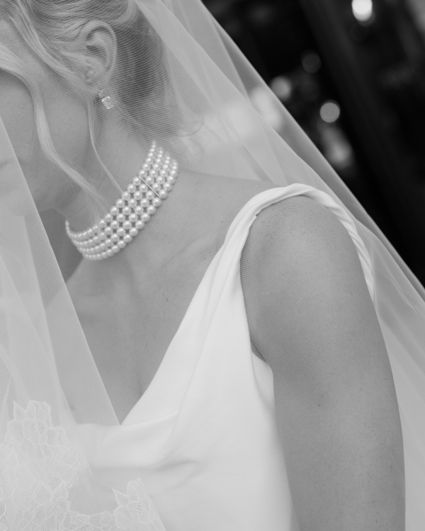 An Chic Buttercream Garden Wedding in Colorado