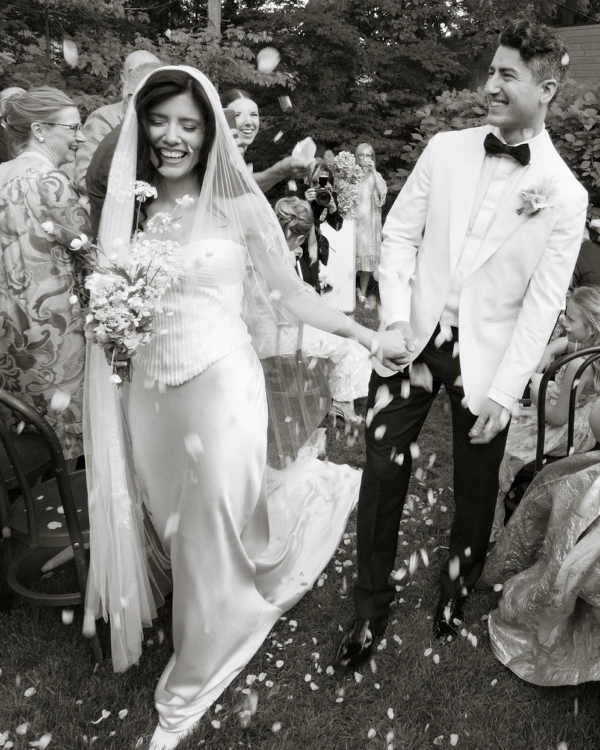 16 Best Wedding Photographers in Canada | Canadian Professional Photography | TOP Luxury Bridal Photographers