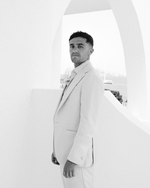 A Minimalist Seaside Wedding on the Breathtaking of Panarea, Sicily