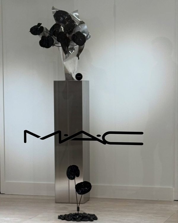 Trend: Fabric-Wrapped Florals