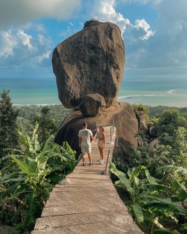 Island Hopping: 17 Romantic Island Destinations for Your Honeymoon