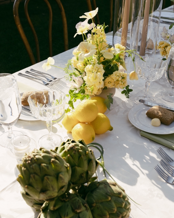 An Chic Buttercream Garden Wedding in Colorado