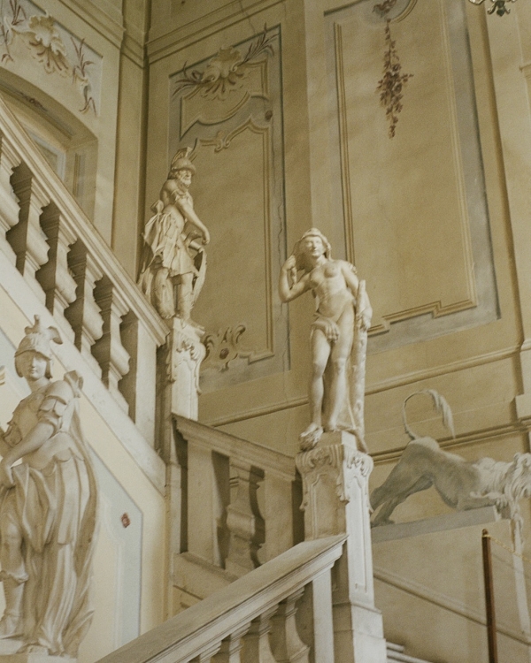 A Chic Black Tie Editorial-Inspired Wedding on Lake Garda, Italy