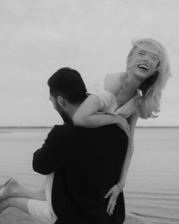 16 Best Wedding Photographers in Canada | Canadian Professional Photography | TOP Luxury Bridal Photographers